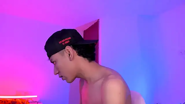 Levin Hikaru online show from 11.18.25