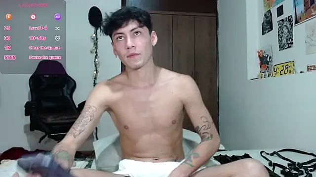 Amahd696 online show from 12.17.25