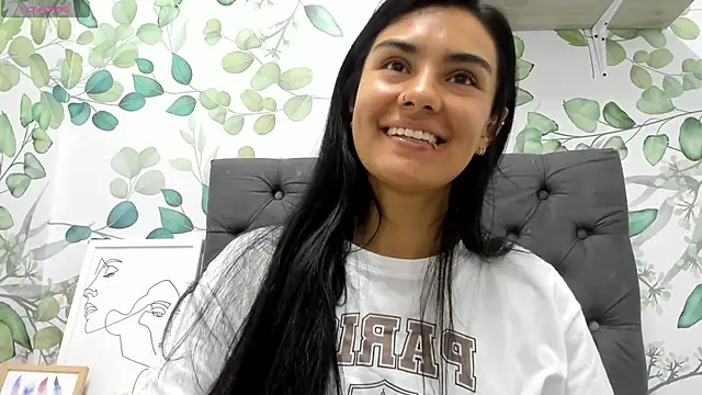 atilanadiaz7 online show from 01.15.25