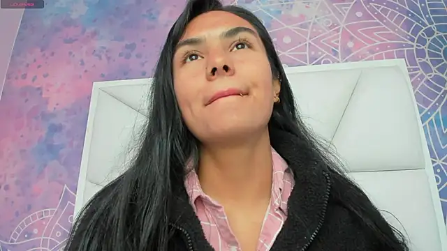 atilanadiaz7 online show from 09.18.25