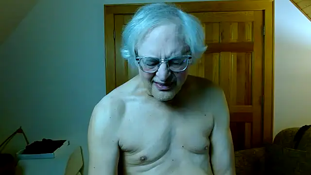 stripfun23 online show from 11.01.25