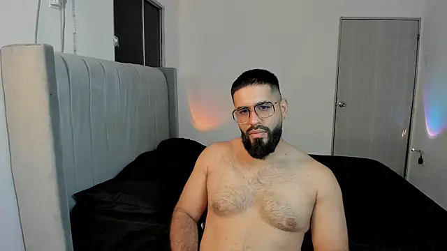 Snapshot of eda_karim chatting on 06.16.26 eda karim online show from 06.16.26