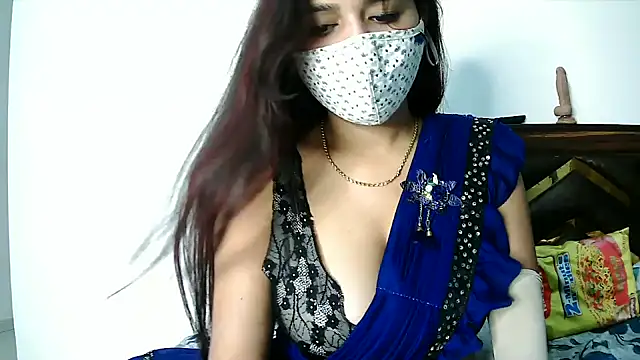 Snapshot of Gloie4u chatting on 10.28.25 Gloie4u online show from 10.28.25