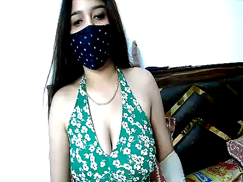 Snapshot of Gloie4u chatting on 04.14.26 Gloie4u online show from 04.14.26