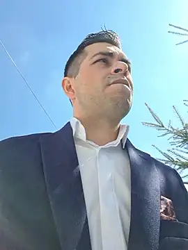 hornny1995 online show from 04.18.26