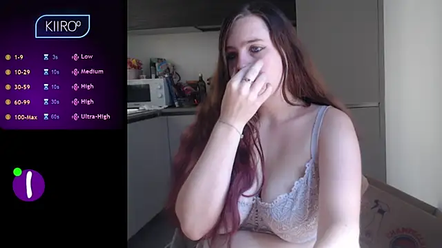 Snapshot of Dominahot4you chatting on 09.14.25 Dominahot4you online show from 09.14.25