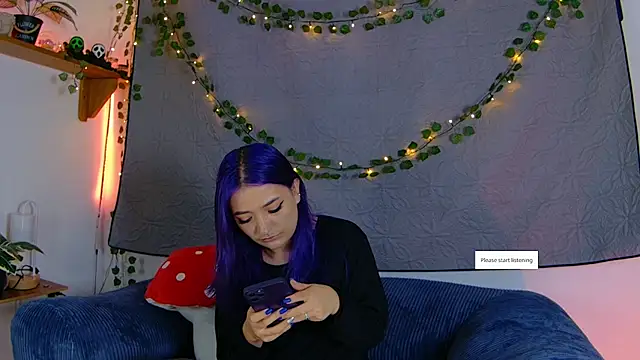 Snapshot of vayolett01_dakotta chatting on 11.09.25 vayolett01 dakotta online show from 11.09.25