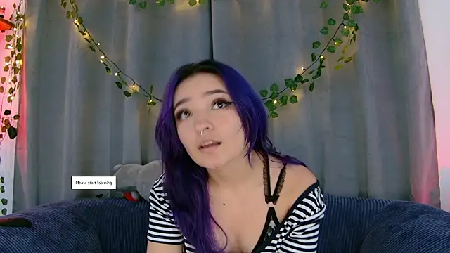 Snapshot of vayolett01_dakotta chatting on 01.17.26 vayolett01 dakotta online show from 01.17.26