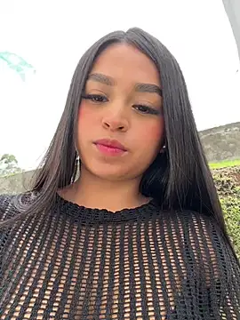 Juli Walker online show from 12.07.24