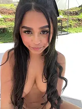 Juli Walker online show from 01.17.25