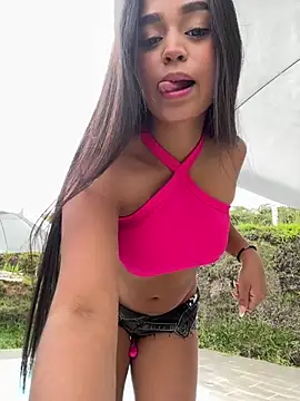 Juli Walker online show from 01.22.25