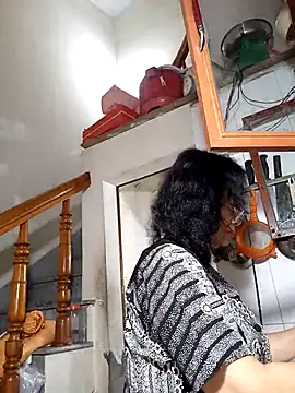 Hotestlove online show from 03.11.25