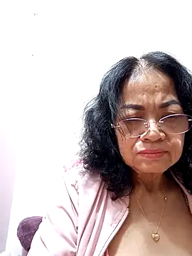 Hotestlove online show from 03.11.25