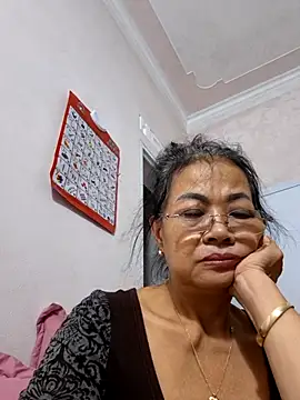 Hotestlove online show from 10.14.25