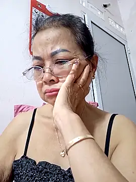 Hotestlove online show from 10.15.25