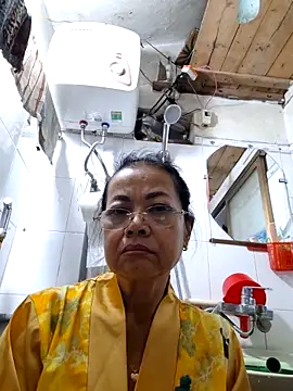 Hotestlove online show from 10.30.25