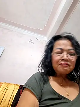 Hotestlove online show from 11.27.25