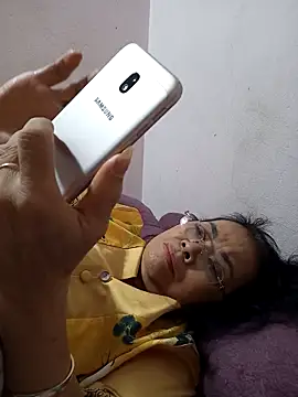 Hotestlove online show from 12.17.25