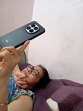 Hotestlove online show from 04.06.26