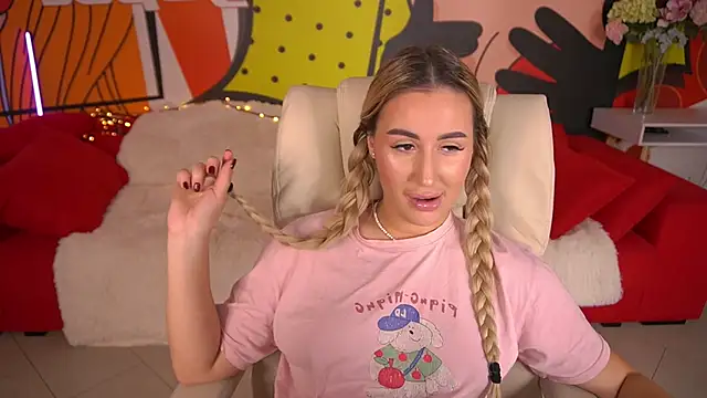 LiaBrazzerr online show from 11.08.25