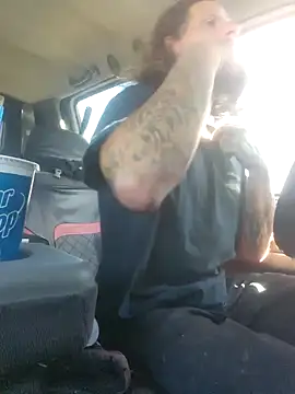 Snapshot of Crackkers chatting on 01.21.25 Crackkers online show from 01.21.25