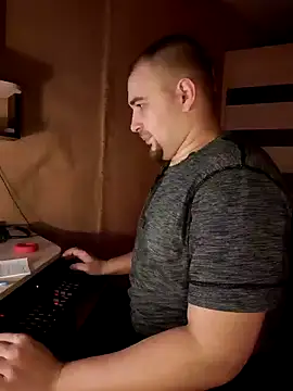 Foxyshaved online show from 02.11.25