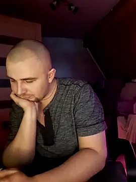 Foxyshaved online show from 02.11.25