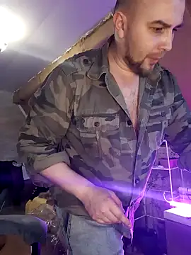 Foxyshaved online show from 03.17.25