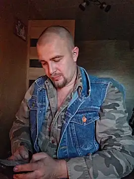 Foxyshaved online show from 09.09.25