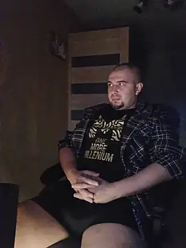 Foxyshaved online show from 10.17.25