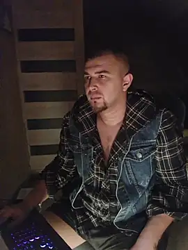 Foxyshaved online show from 10.29.25