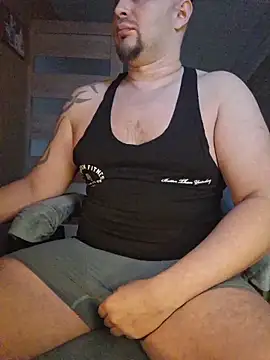 Snapshot of Foxyshaved chatting on 03.05.26 Foxyshaved online show from 03.05.26