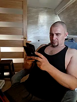 Snapshot of Foxyshaved chatting on 03.17.26 Foxyshaved online show from 03.17.26