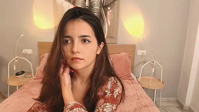 Raychell Black online show from 01.20.25