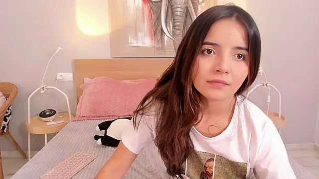 Raychell Black online show from 02.20.25