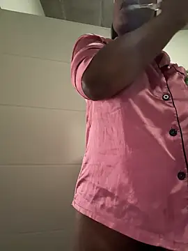 slimcateee online show from 11.17.25