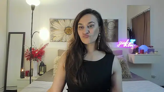 JoyCasidy online show from 11.05.25