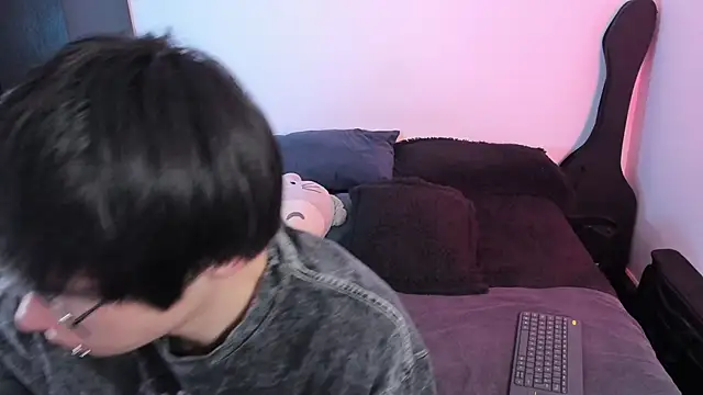 Aventure Twinks online show from 12.03.25