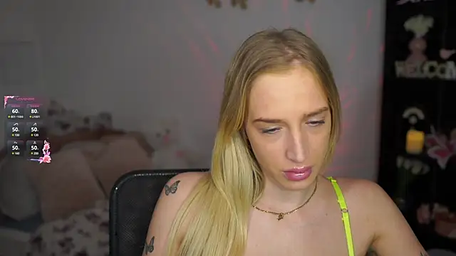 Snapshot of Nicolette__Shea_ chatting on 01.15.25 Nicolette Shea online show from 01.15.25