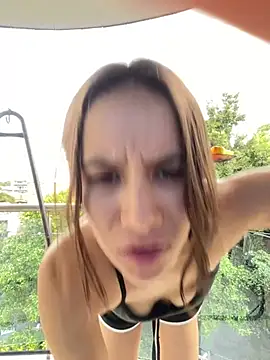 reaLISStic online show from 04.15.26