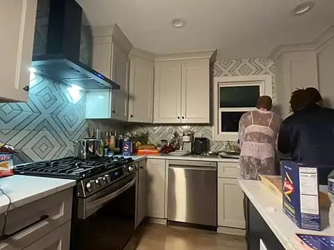 VixenCapri online show from 04.12.26