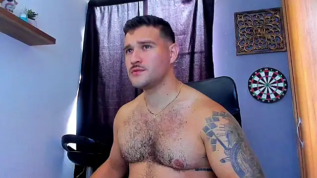 Snapshot of AndrewDiaz chatting on 06.07.26 AndrewDiaz online show from 06.07.26