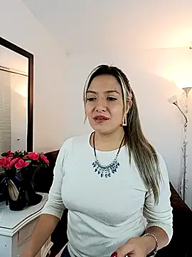 valeriahunter1 online show from 02.13.25