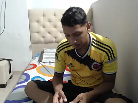 KIARAMARSHALLWELLZ online show from 09.11.25