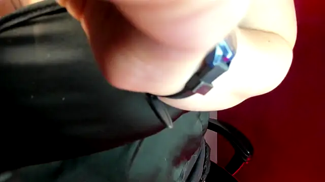 Andrefoxx  online show from 10.27.25