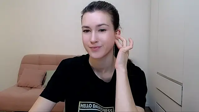 AliciaNewell online show from 12.20.24
