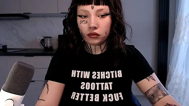 tradishka online show from 02.14.25