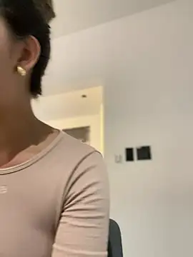 Emilia Bakerr online show from 03.03.25