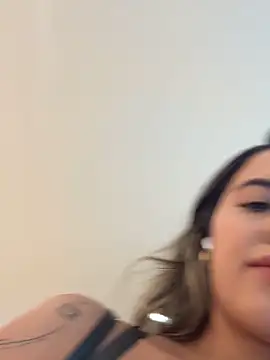 Snapshot of Emilia_Bakerr chatting on 06.17.26 Emilia Bakerr online show from 06.17.26