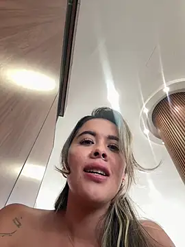 Snapshot of Emilia_Bakerr chatting on 07.29.26 Emilia Bakerr online show from 07.29.26